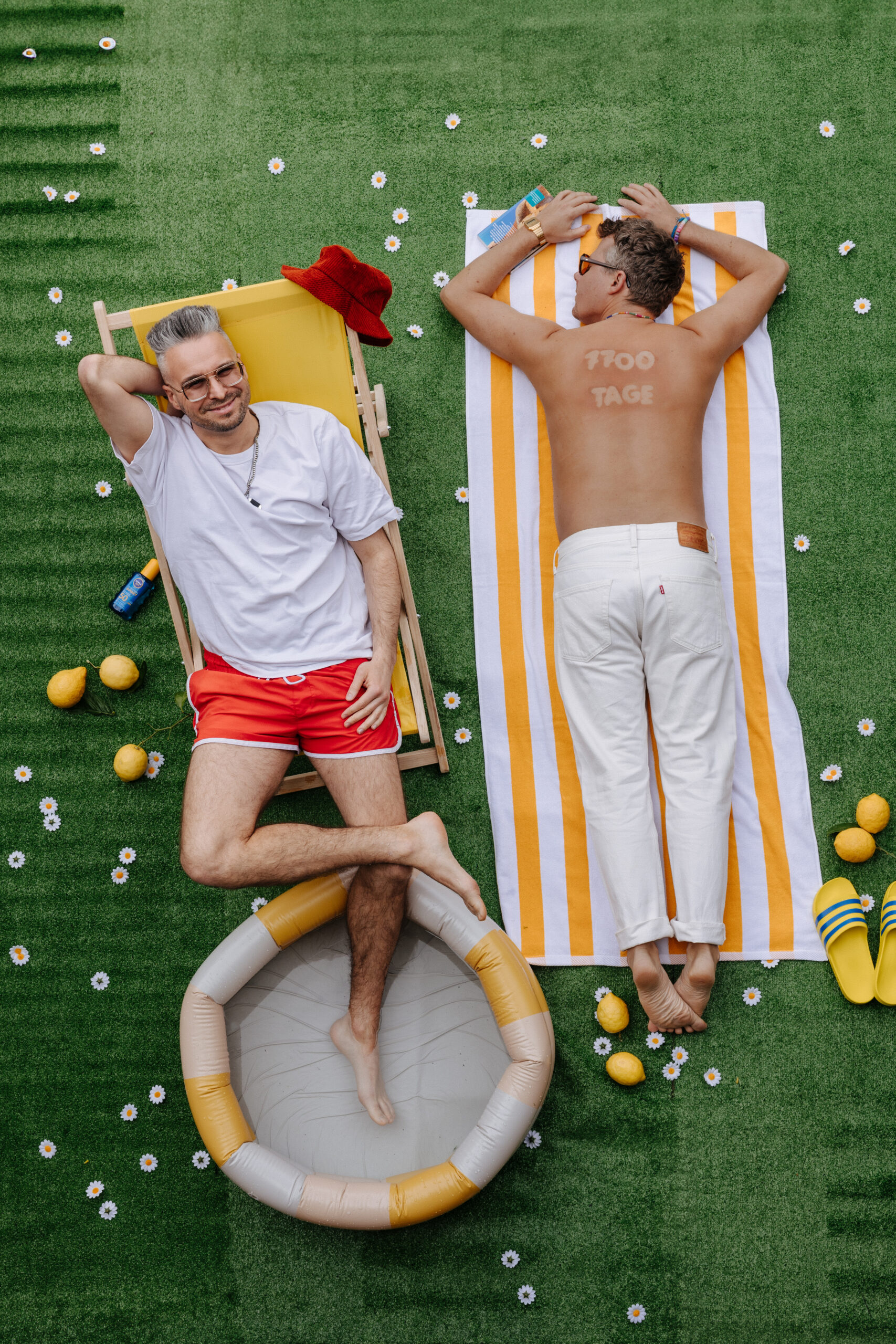 7700 Tage Livepodcast – mit Mini-Konzert von Duo Stiehler/Lucaciu